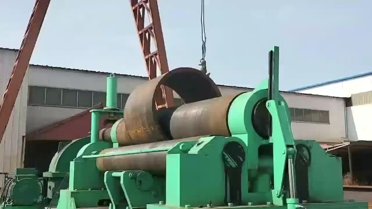 Kuo skiriasi spiralės suvirintas vamzdis ir sulenkto plieno plokštės vamzdis kaip stulpai?